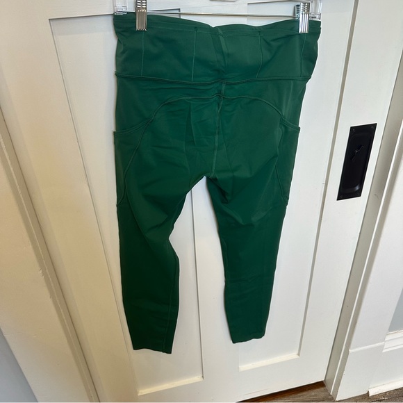 Lululemon Athletica Fast and Free Tight high rise 25” Leggings - Picture 2 of 4